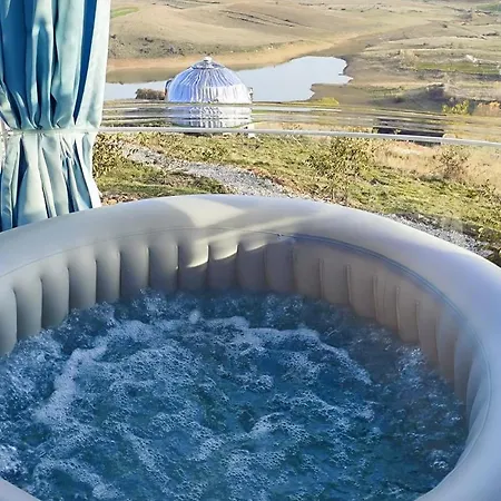 فندق-كبسولة Sky Dome - Alushllari's Farm *