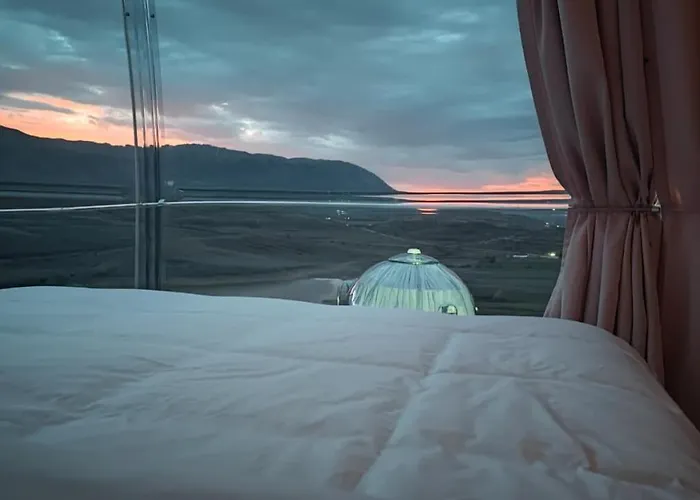 Kapszulahotel Sky Dome - Alushllari's Farm Pogradec