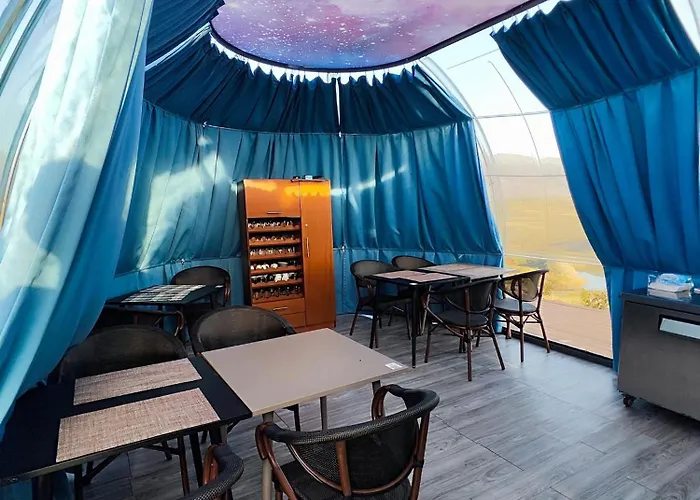 Sky Dome - Alushllari's Farm Hôtel capsule *