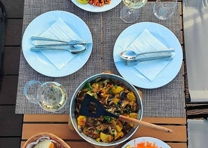 Sky Dome - Alushllari's Farm Hôtel capsule Pogradec