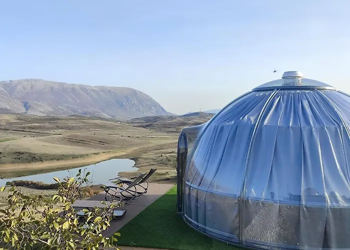 Sky Dome - Alushllari's Farm Hôtel capsule Pogradec