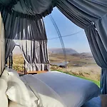 Sky Dome - Alushllari's Farm Hotel Cápsula Pogradec