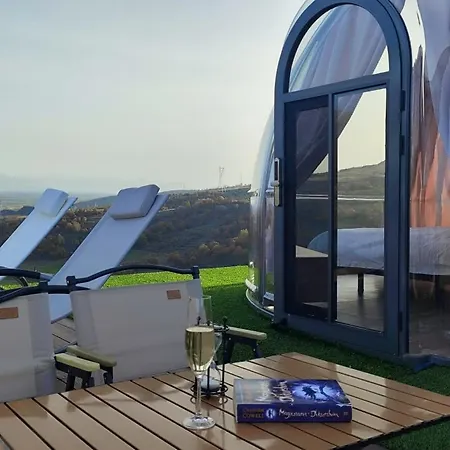 Sky Dome - Alushllari's Farm Hotel Cápsula *