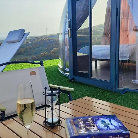 Capsule hotel Sky Dome - Alushllari's Farm