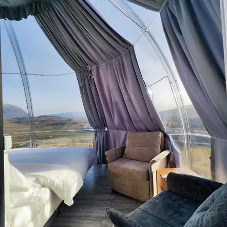 Sky Dome - Alushllari's Farm מלון קפסולה
