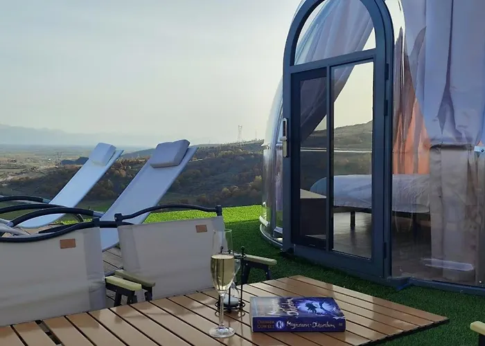 Sky Dome - Alushllari's Farm Hotel kapsułowy *