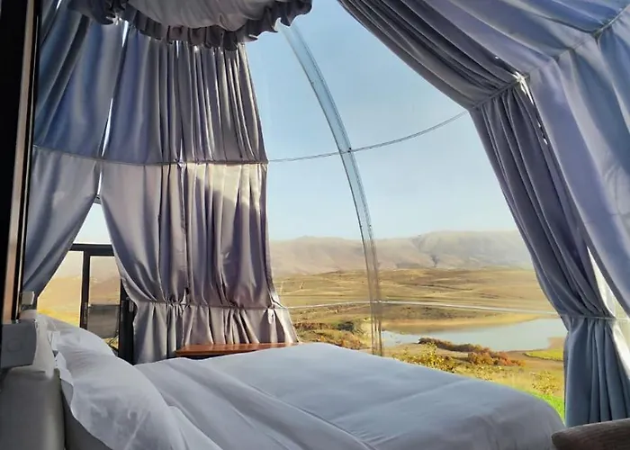 Hotel kapsułowy Sky Dome - Alushllari's Farm *