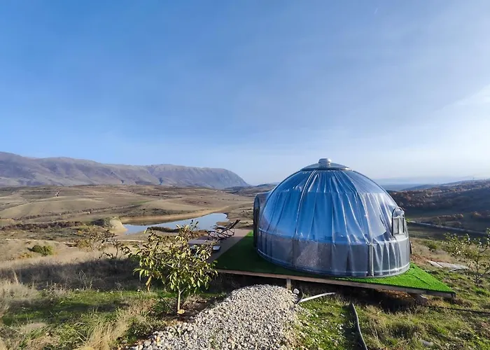 Hotel kapsułowy Sky Dome - Alushllari's Farm *